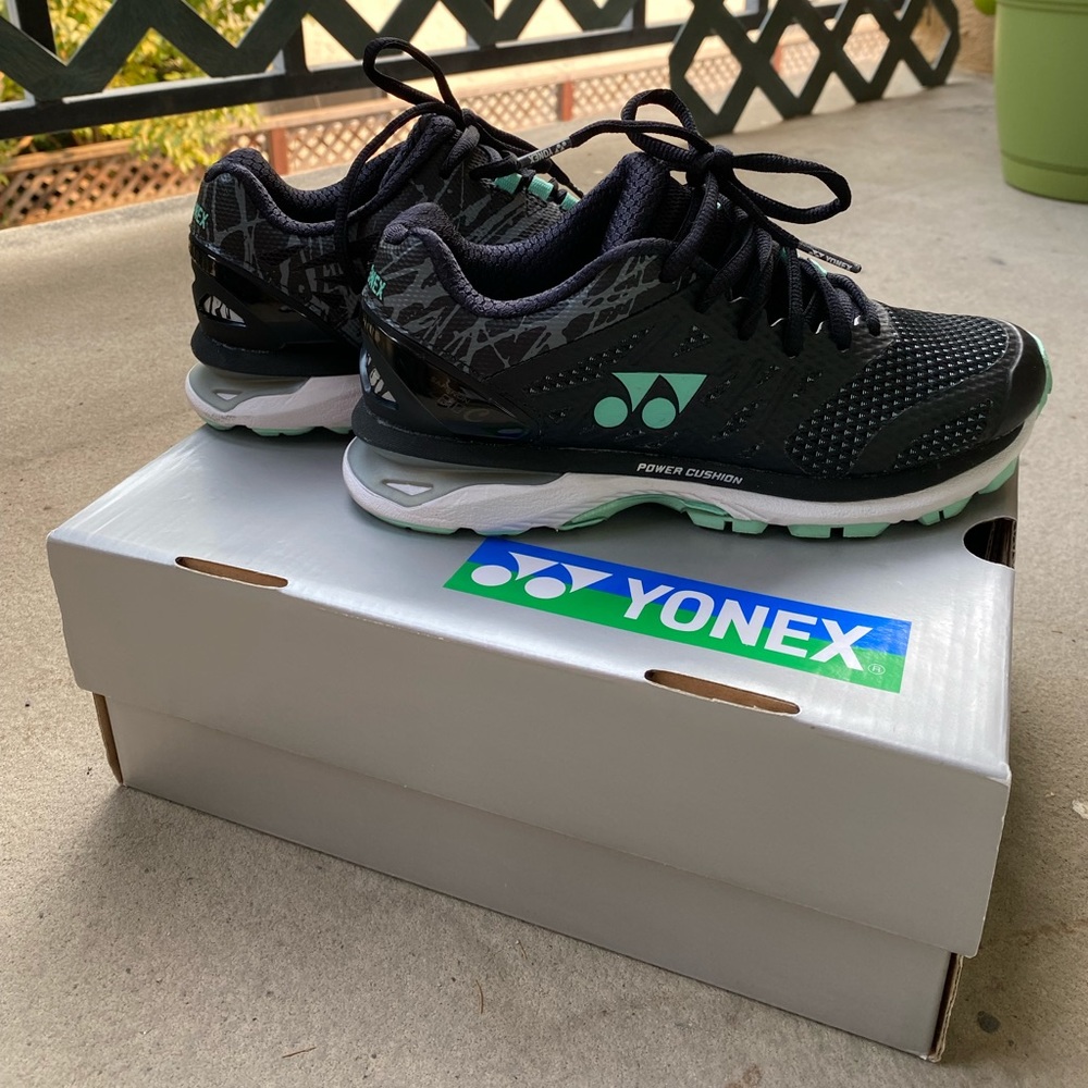 Yonex Running Shoes (Saferun 810C Ladies, SHR810CL).
